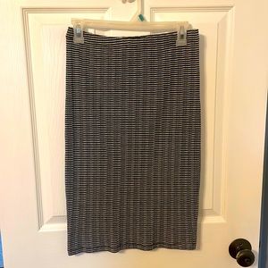 Express size small stretchy pencil skirt